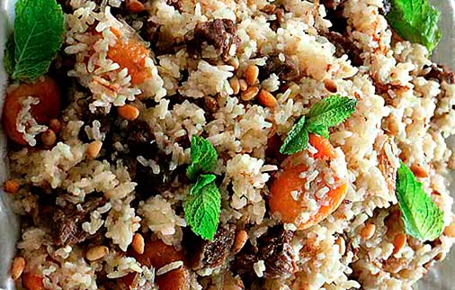 Приготовленное из риса рисовое блюдо фотография