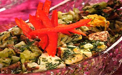 Салат из печени трески с болгарским перцем фотография