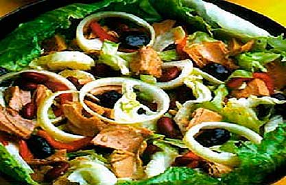 Салат из консервированного тунца с болгарским перцем фотография