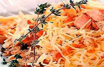 Сливочно-сырный соус к спагетти фотография